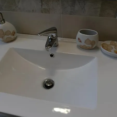 بيت خشبي Casa Vacanza B&B P&G *