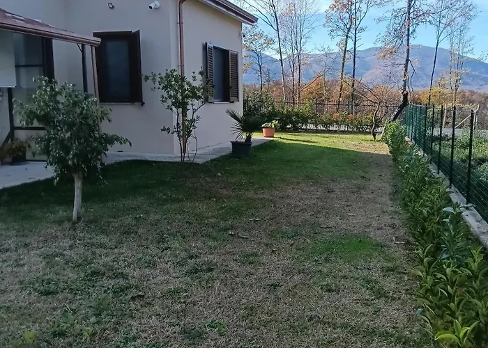 Casa P&g Alojamento de Turismo Selvagem Laino Castello